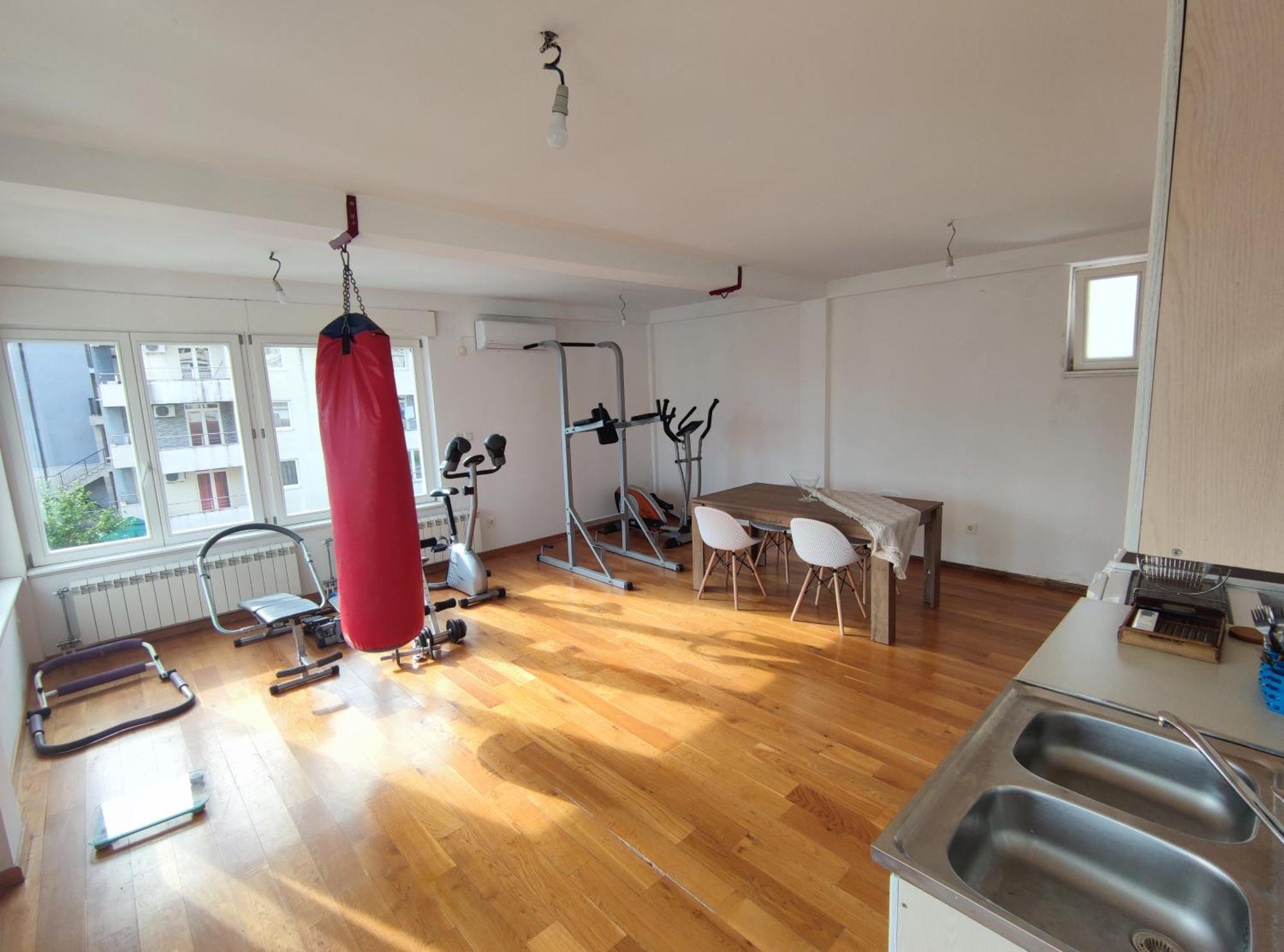 Fun And Spacious Apartament Budva